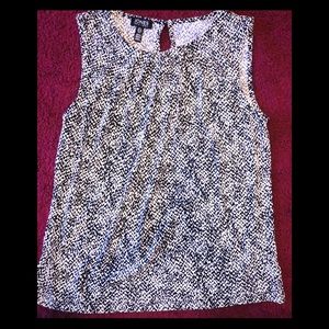 Jones Ladies Sleeveless Blouse